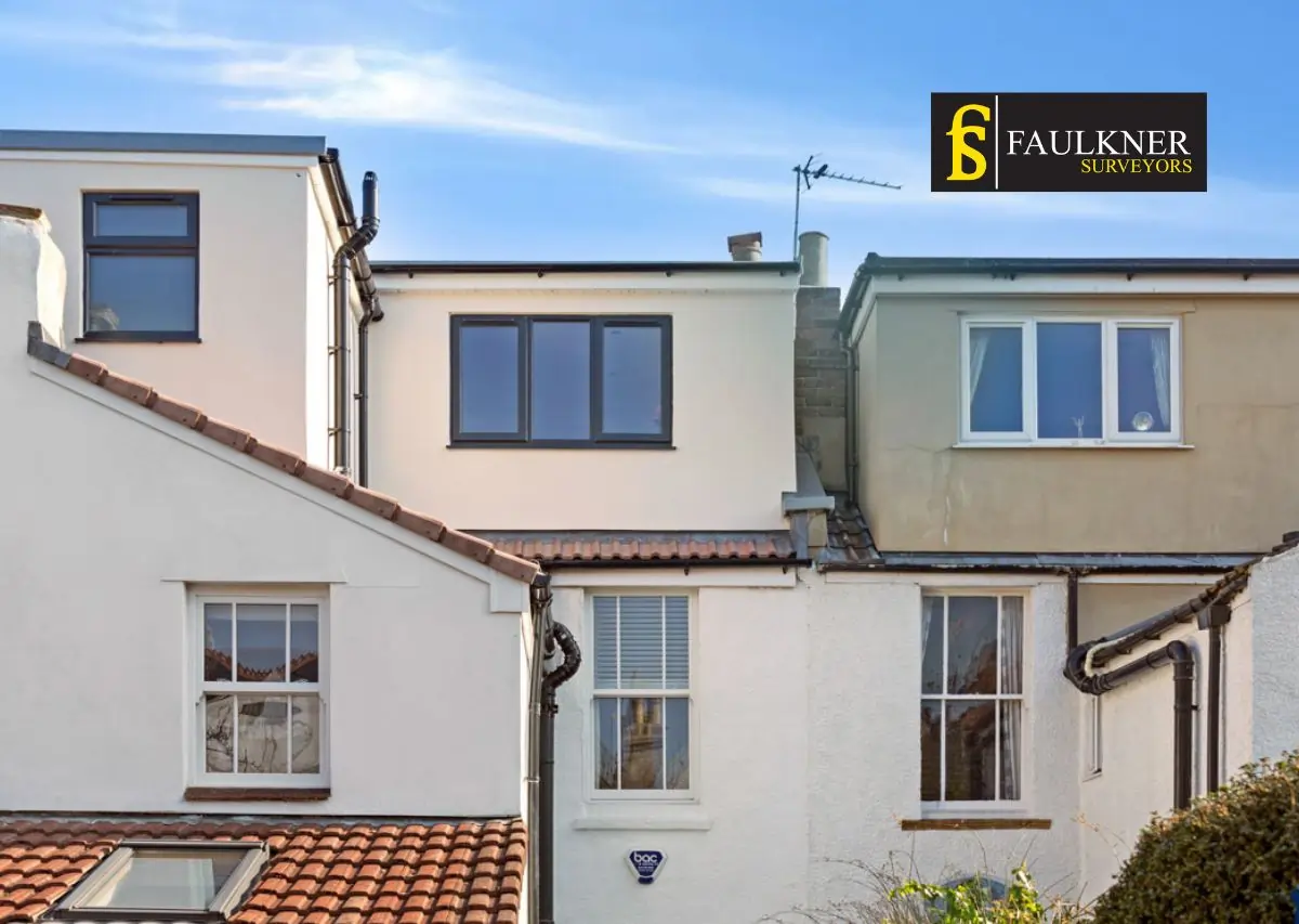 Party Wall Vs Boundary Wall : The Law, The Rights, and Your Options 3 Party Wall Milton-Keynes : What Should You Do If Your Neighbour Builds Over the Shared Boundary Milton-Keynes?